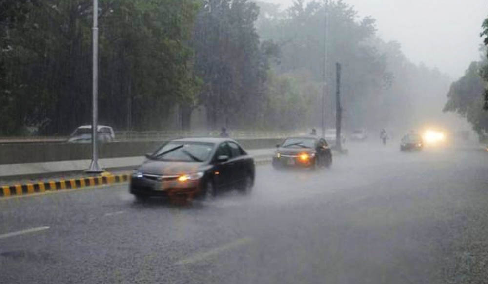 لاہور سمیت پنجاب کے مختلف علاقوں کہی ہلکی کہی تیز بارش