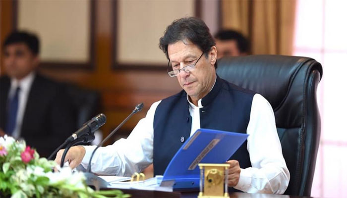 وزیراعظم عمران خان 2 روزہ دورے پر کل ملائیشیا روانہ ہوں گے ، ملائیشیا کی شاہراہوں کو پاکستانی پرچموں سے سجادیا گیا ہے