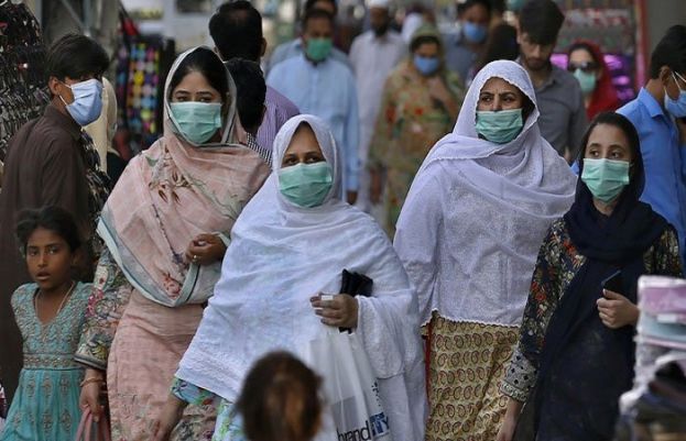 پاکستان میں کورونا کی شرح میں ایک بار پھر اضافہ، ایک ہی دن میں 2 ہزار سے زائد کیسز رپورٹ