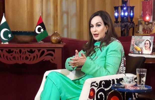 بینچ میں شامل ججز نے ازخود نوٹس اور اسمبلیوں کے تحلیل ہونے پر اعتراضات اٹھائے ہیں: شیری رحمان