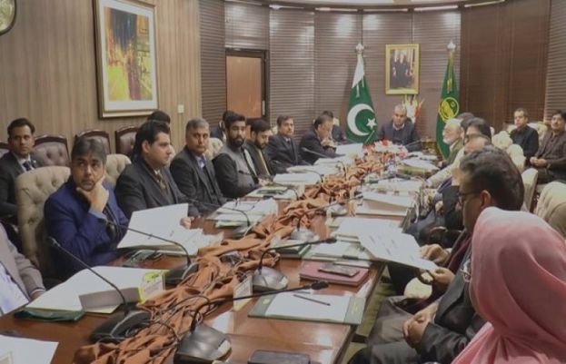 کابینہ کا گجرات ڈویژن سمیت نئے تمام اضلاع کا نوٹیفکیشن معطل کرنے کا فیصلہ