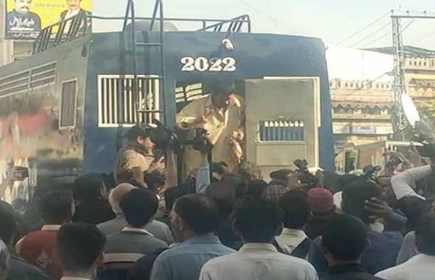 ملتان: پی ٹی آئی کی جیل بھرو تحریک بغیر کسی گرفتاری کے ختم