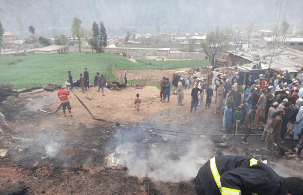 کوہستان میں سیری پٹن کے مقام پر گھر میں آتشزدگی، 10 افراد جاں بحق