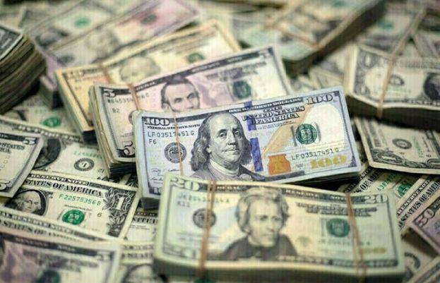 انٹربینک مارکیٹ میں روپے کی قدر میں 2.32 روپے کمی