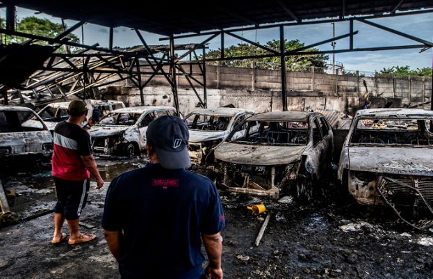 انڈونیشیا میں تیل ذخیرہ کرنے والے ڈپو میں آگ لگنے سے 17 افراد ہلاک