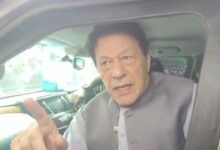 پورے ملک میں کنٹینرز لگا کر مقبوضہ کشمیر بنایا ہوا ہے: عمران خان