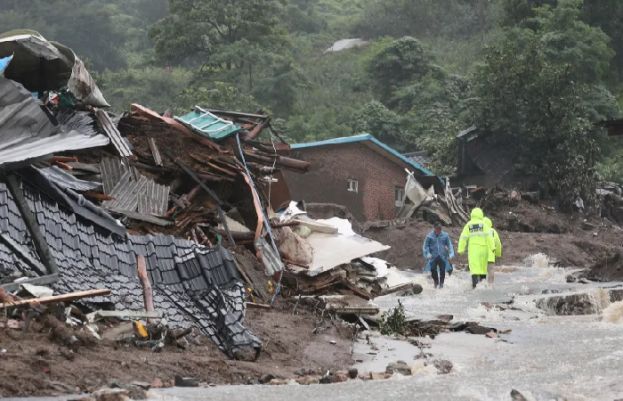 جنوبی کوریا میں طوفانی بارشوں نے تباہی مچادی، 22 افراد ہلاک