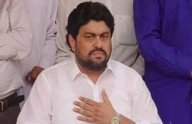 گورنرسندھ نے 300 تندوروں کے ذریعے سستی روٹی فراہم کرنے کا اعلان کردیا