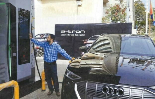 چین کی الیکٹرک کار ساز کمپنی کا پاکستان میں الیکٹرک گاڑیوں کا پلانٹ اور شو رومز قائم کرنے کا اعلان