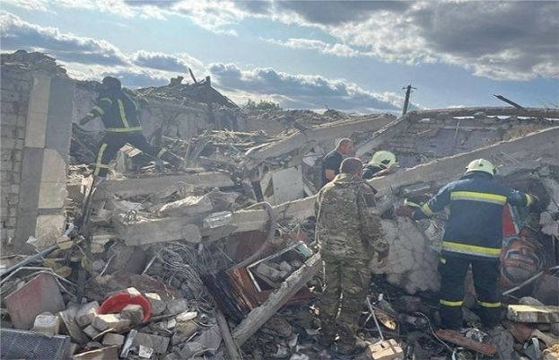یوکرین کا خارکیف پر روس کے میزائل حملے میں 51 شہریوں کی ہلاکت کا دعویٰ