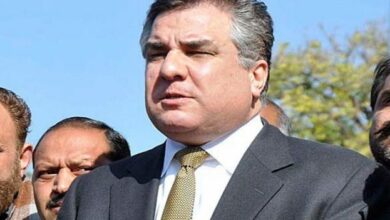 ن لیگ نے دانیال عزیز کو شوکاز نوٹس جاری کردیا