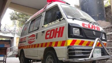 کندھ کوٹ: ٹرک اور مسافر وین میں تصادم سے 7 افراد جاں بحق