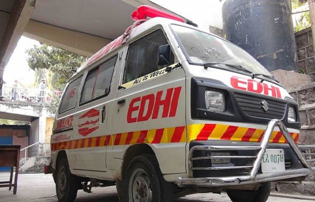 کندھ کوٹ: ٹرک اور مسافر وین میں تصادم سے 7 افراد جاں بحق