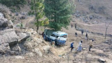 ہری پور: مسافر بس کھائی میں گرگئی،7 افراد جاں بحق