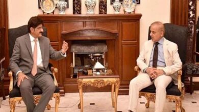 وزیر اعظم کا کراچی کے مسائل ترجیحی بنیادوں پر حل کرنے اور 150 بسیں دینے کا اعلان