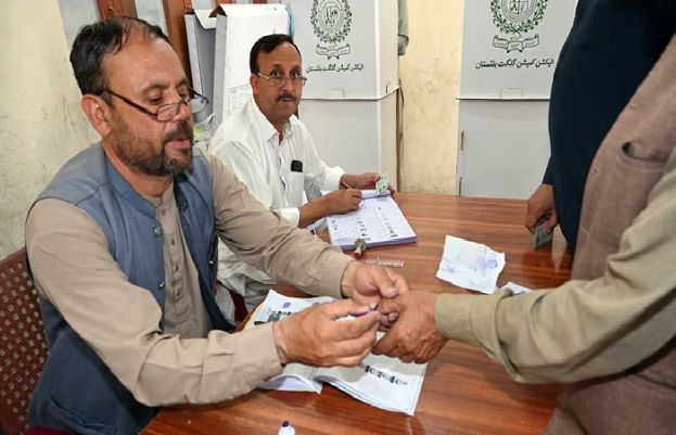 گلگت بلتستان انتخابات: ووٹوں کی گنتی شروع، نتائج آنے کا سلسلہ جاری
