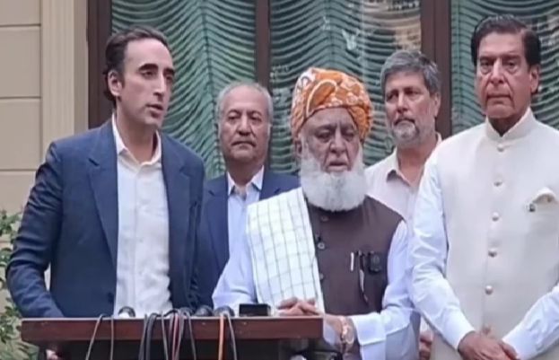میں آزاد کشمیر کے مسئلے کو حل کرنے کیلیے تیار ہوں چاہیے اس کی مجھے سزا دے دی جائے، بلاول بھٹو