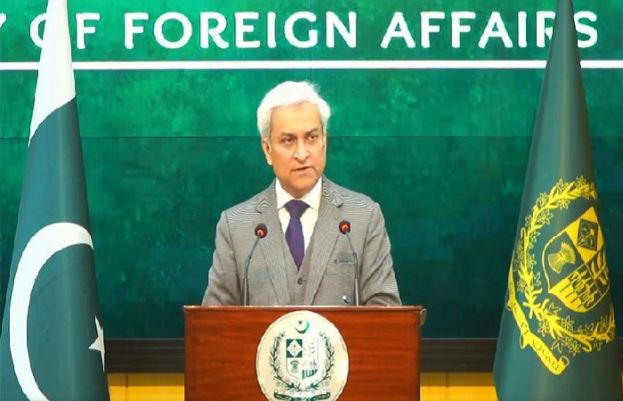 پاکستان نے ایران اور امریکا کے درمیان امن کوششوں سے دستبردار ہونے کا تاثر مسترد کردیا