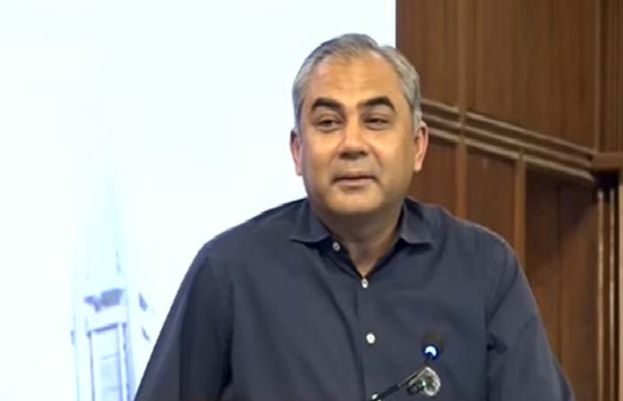 اگر نوجوانوں میں بڑھتی ہوئی بے چینی کو بروقت نہ سمجھا گیا تو اس کے سنگین نتائج سامنے آسکتے ہیں، محسن نقوی