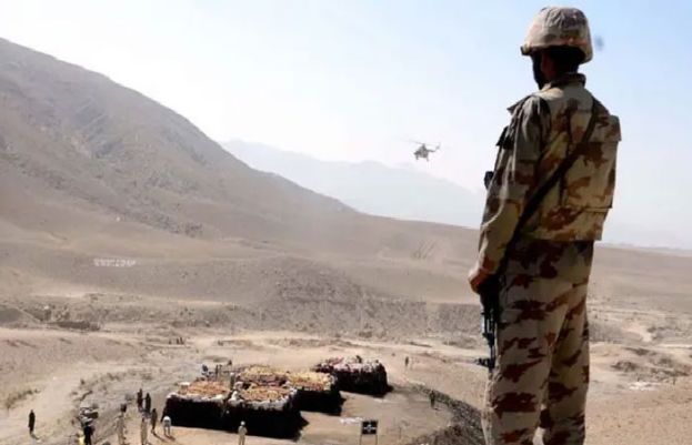 بلوچستان میں بم دھماکے اور سیکیورٹی فورسز کا آپریشن، فتنہ الہندوستان کے 18 دہشتگرد ہلاک