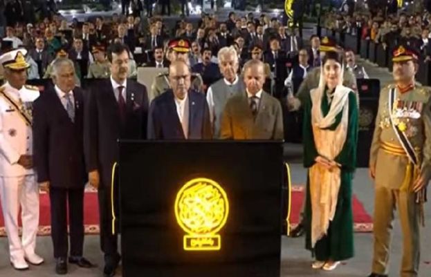 صدرمملکت اور وزیراعظم نے اسلام آباد میں یادگار فتح کا افتتاح کردیا