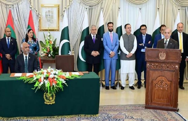 پانی ہماری ریڈلائن ہے، پاکستان کا پانی روکنے کی کوئی بھی کوشش جنگی اقدام تصور ہوگی: وزیراعظم کی مالدیپ کے صدر سے ملاقات کے بعد گفتگو
