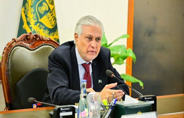 آر فور اور آر فور پلس اجلاس، نائب وزیراعظم اسحاق ڈار شرکت کے لیے استنبول پہنچ گئے