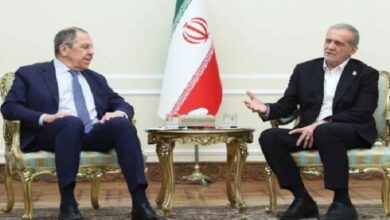روسی وزیر خارجہ ایران پہنچ گئے، ایرانی صدر اور عباس عراقچی سے اہم ملاقاتیں کریں گے